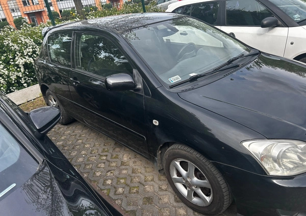 Toyota Corolla cena 11000 przebieg: 209427, rok produkcji 2004 z Poznań małe 137